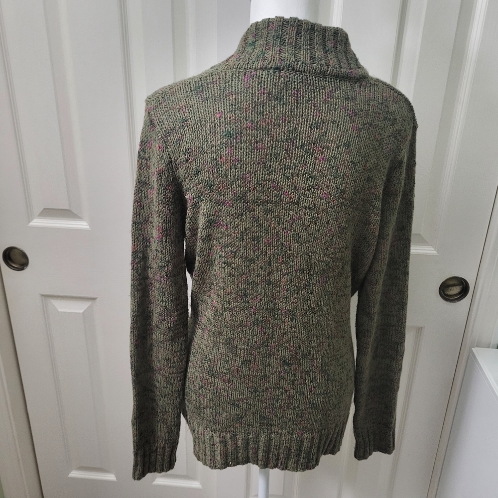 Green sweater large - Picture 2 of 4